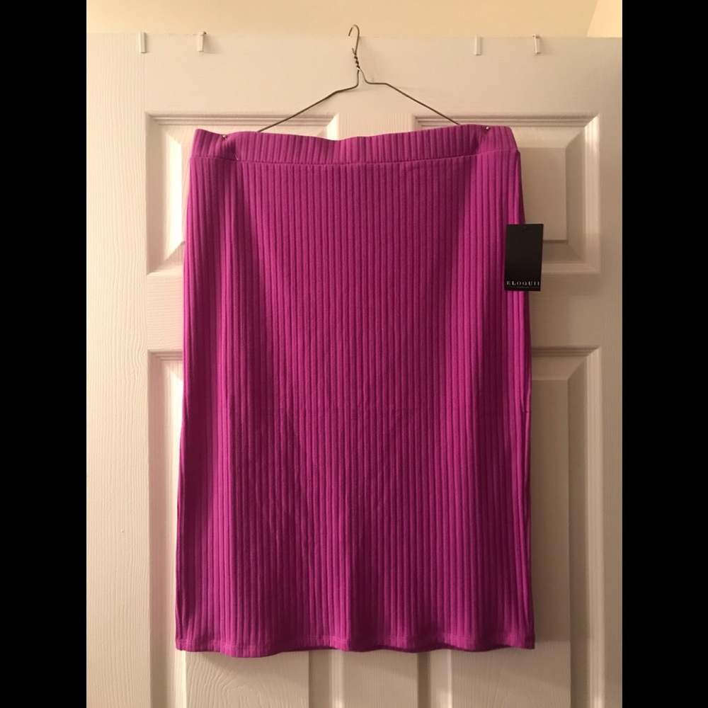 Eloquii Purpleish pink body con below the knee length skirt